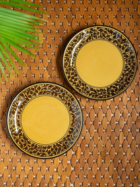 

ExclusiveLane Set of 2 Brown Handpainted Ceramic Dinner Plates