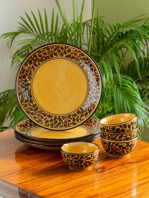 

ExclusiveLane Brown & Yellow 8 Pieces Handcrafted and Hand Painted Printed Ceramic Glossy Dinner Set