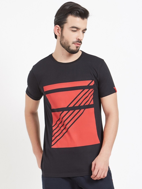 

GULLY Men Black & Red Printed T-shirt