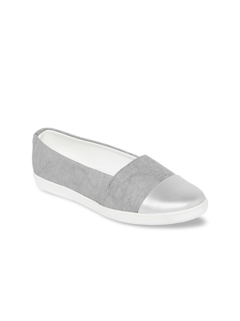 

People Women Grey Slip-On Sneakers