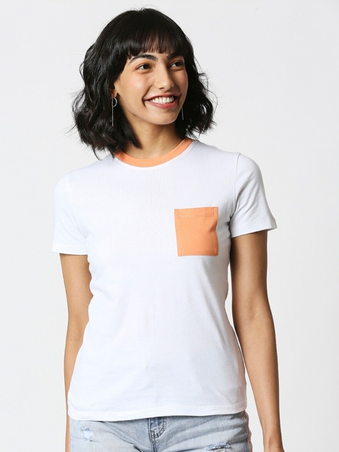 

Bewakoof Women White Slim Fit Pure Cotton T-shirt