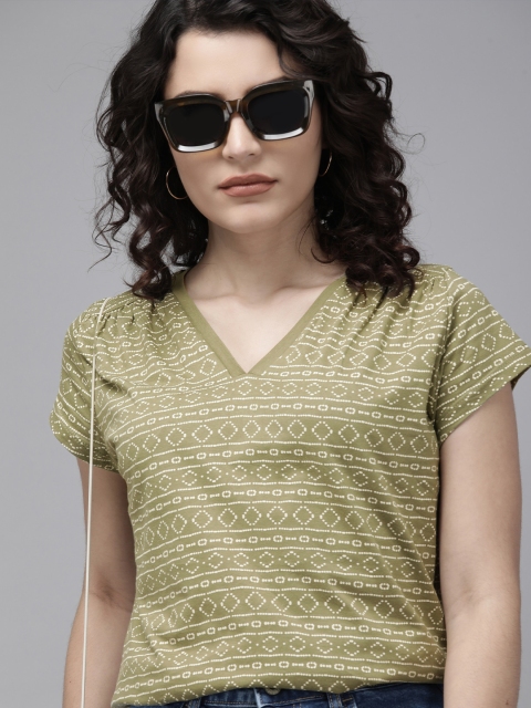 

Roadster Women Olive Green & White Geometric Printed Pure Cotton Regular Top