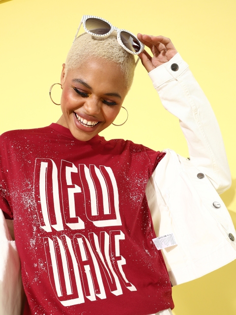 

Roadster Women Red & White Typography Printed Casual Boxy T-shirt