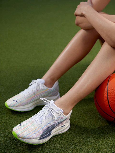 

Puma Women White Deviate Nitro Running Shoes