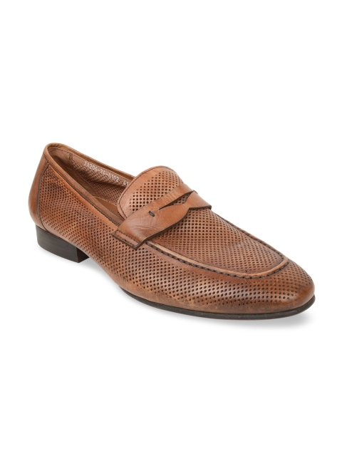 

Regal Men Brown Textured Leather Formal Loafers