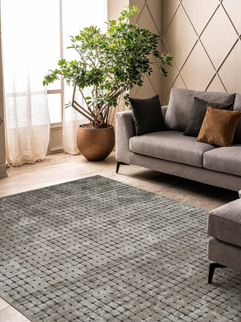

DDecor Grey Geometric Medium Carpet