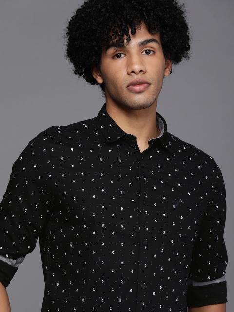

Allen Solly Men Black & White Modern Fit Printed Casual Shirt