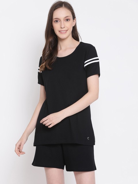 

Kanvin Women Black & White Night suit