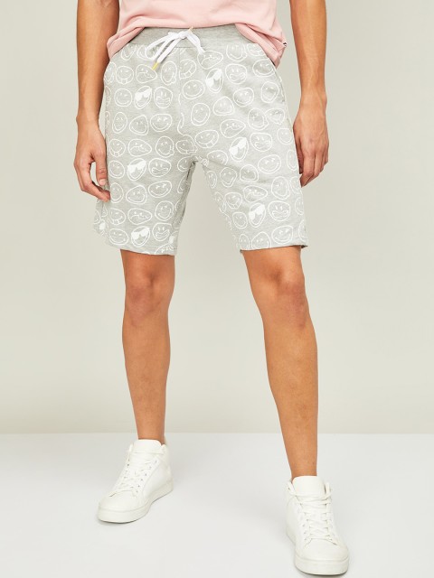 

SmileyWorld Men Grey Humour and Comic Printed Slim Fit Mid-Rise Regular Shorts