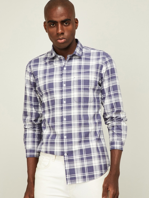 

UCLA Men Navy Blue Slim Fit Checked Casual Shirt