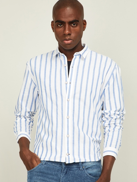 

UCLA Men Blue Slim Fit Striped Casual Shirt