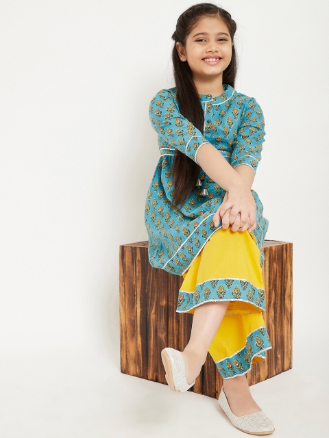 

Stylo Bug Girls Green Ethnic Motifs Printed Pure Cotton Kurti with Palazzos