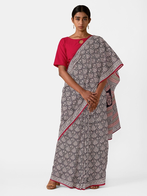 

Taneira Black & White Floral Printed Pure Cotton Bagru Saree