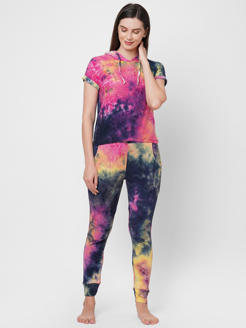 

Sweet Dreams Women Pink & Blue Printed Night suit
