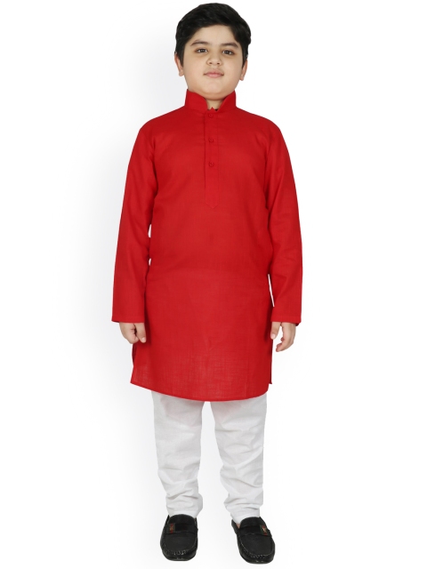 

SG YUVRAJ Boys Maroon Pure Cotton Kurta with Salwar