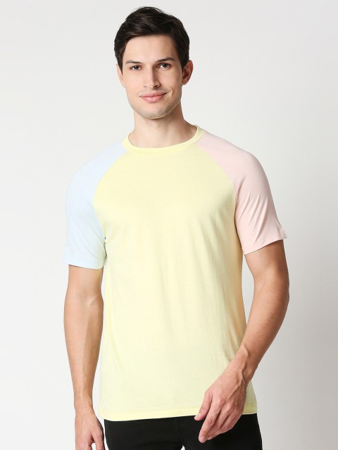 

Bewakoof Men Yellow Colourblocked T-shirt