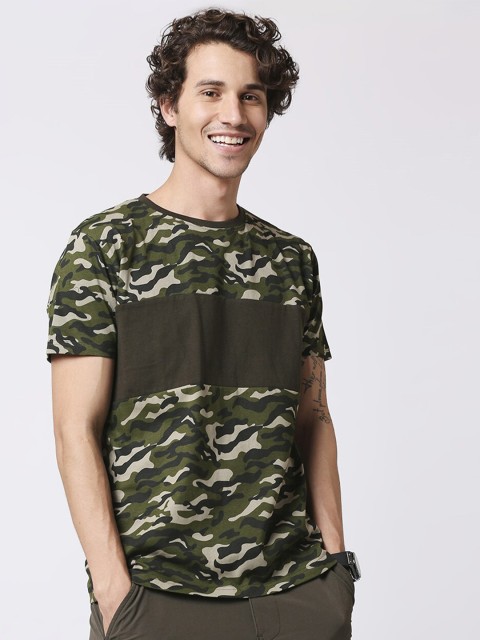 

Bewakoof Men Olive Green Pure Cotton Colourblocked Camouflage Printed Pure Cotton T-shirt