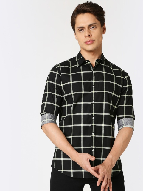 

Bewakoof Men Black & Light Green Windowpane Checked Casual Shirt