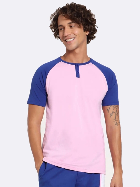 

Bewakoof Men Pink Blue Pure Cotton Colourblocked Henley Neck Pure Cotton T-shirt