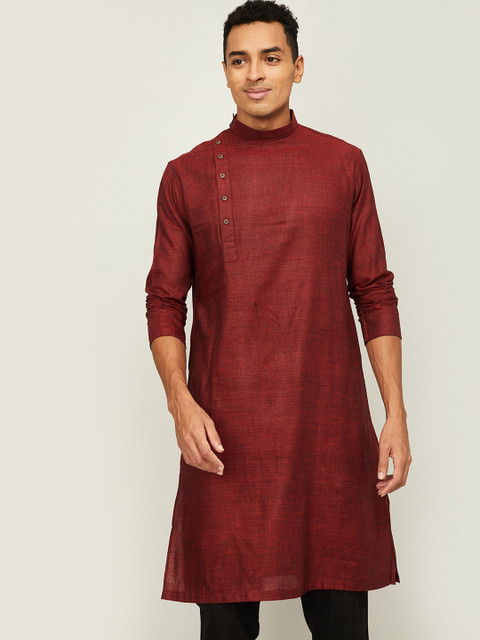 

Melange by Lifestyle Men Maroon Woven Textured Straight Kurta