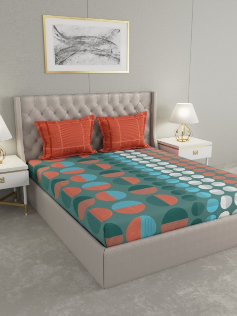 

Raymond Home Green & Rust Geometric 140 TC King Bedsheet with 2 Pillow Covers