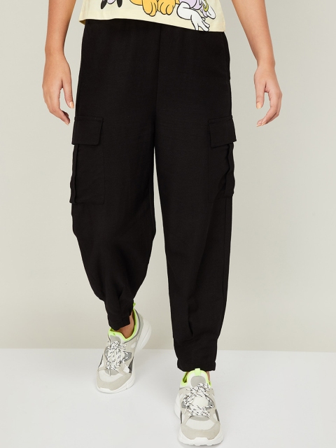 

Ginger by Lifestyle Women Black Solid Trousers