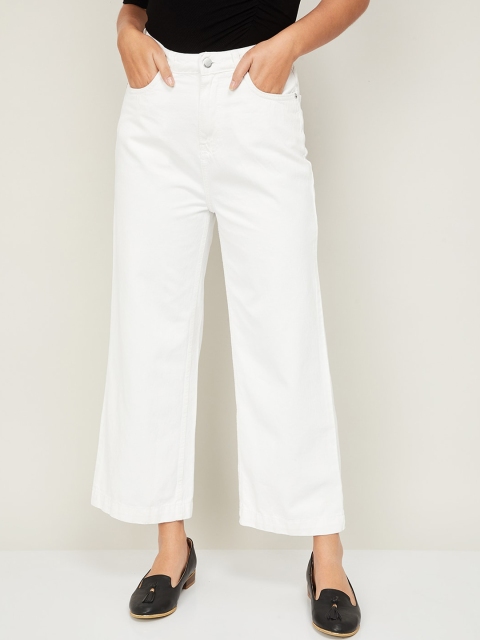 

Fame Forever by Lifestyle Women White Flared Jeans