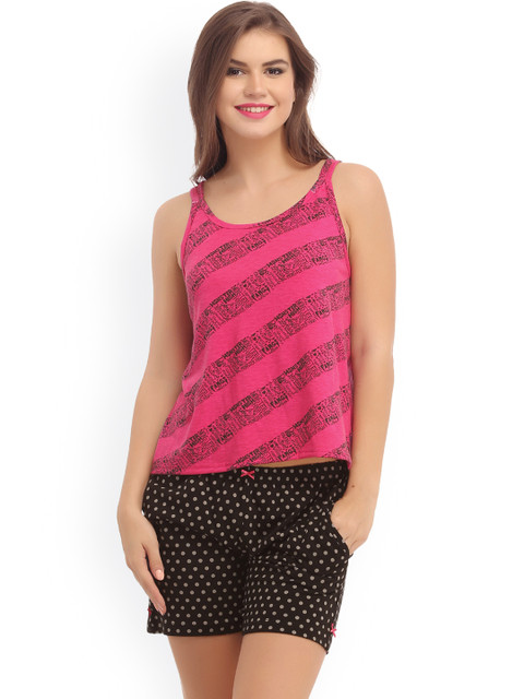 

Clovia Pink & Black Printed Night Suit LS0032P14XL