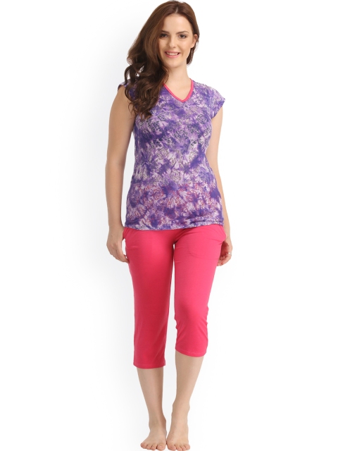 

Clovia Purple & Pink Floral Print Night Suit LS0042P15XL
