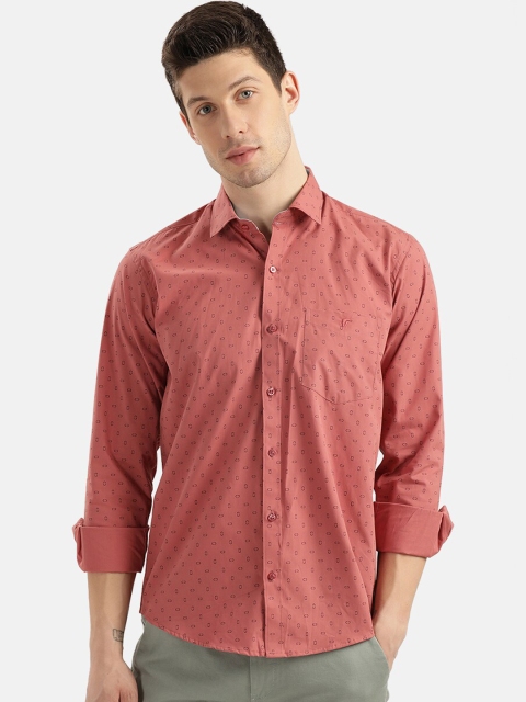 

V2 Value & Variety Men Pink Slim Fit Printed Casual Shirt