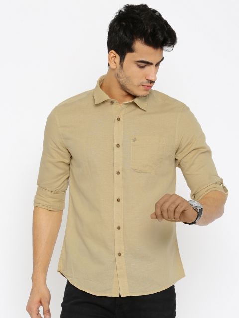 

People Men Khaki Slim Fit Solid Casual Shirt