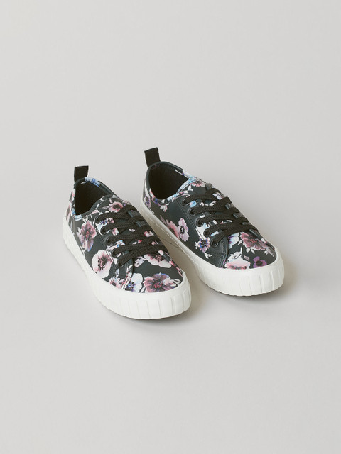 

H&M Girls Black Printed Trainers