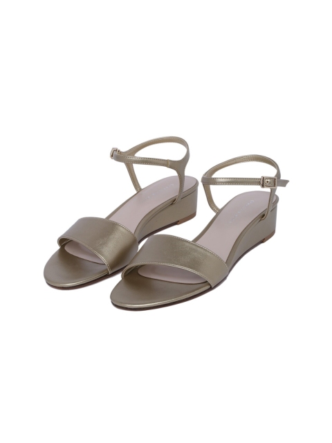 

CHARLES & KEITH Gunmetal-Toned PU Wedge Sandals With Buckles, Metallic