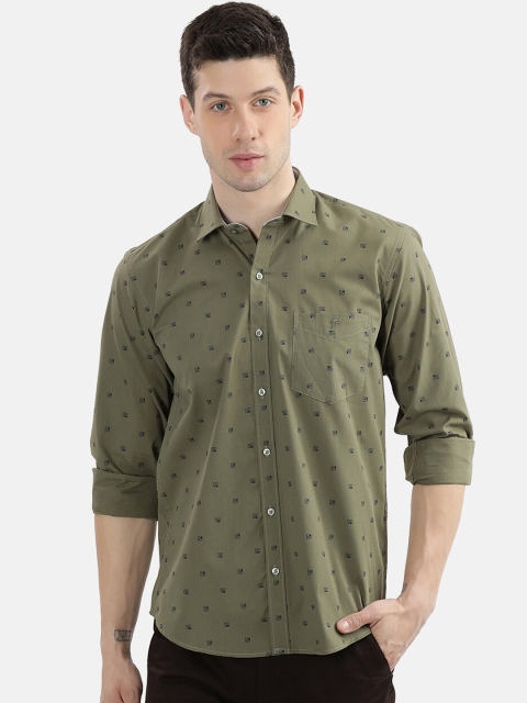 

V2 Value & Variety Men Green Slim Fit Printed Casual Shirt