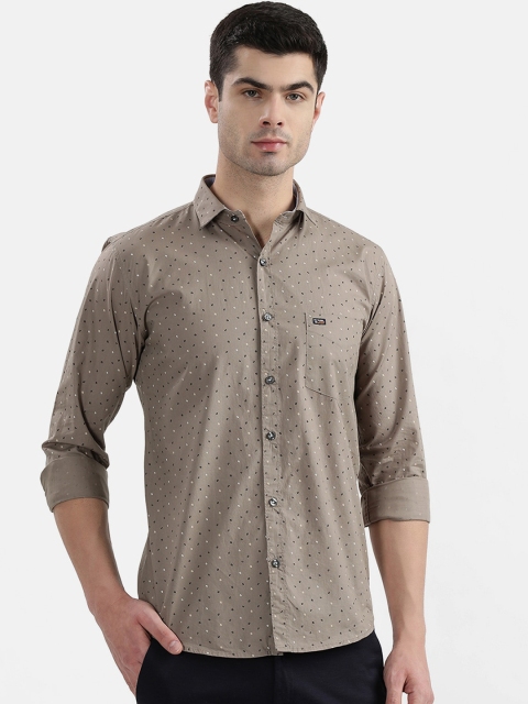 

V2 Value & Variety Men Brown Slim Fit Printed Casual Shirt