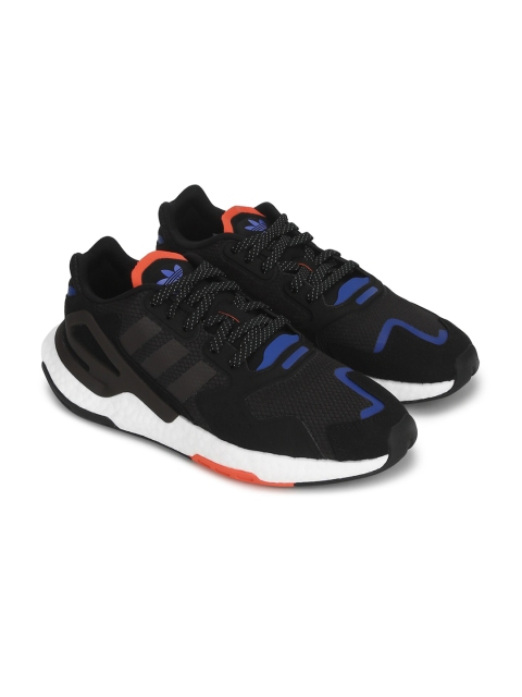 

ADIDAS Originals Men Black Textured Sneakers