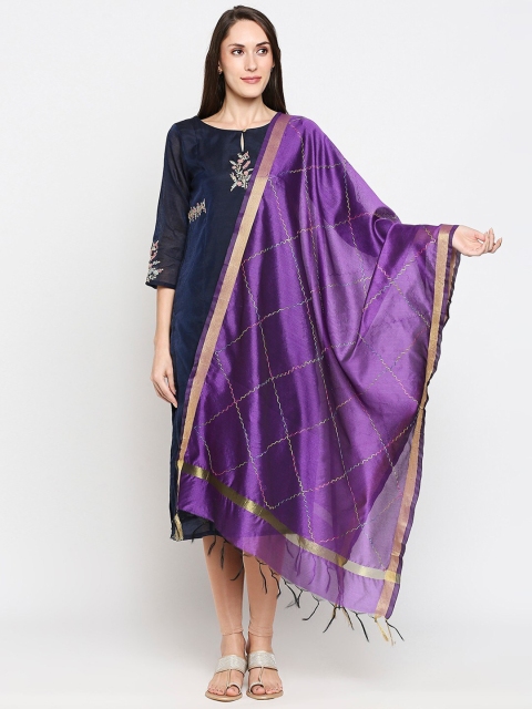 

Get Wrapped Purple & Gold-Toned Embroidered Dupatta with Zari