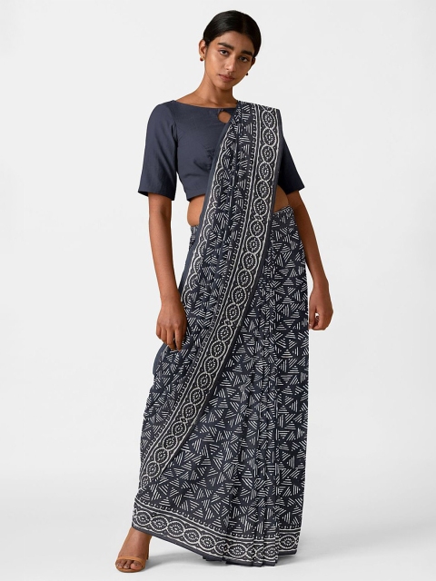 

Taneira Black & Off White Pure Cotton Block Print Saree