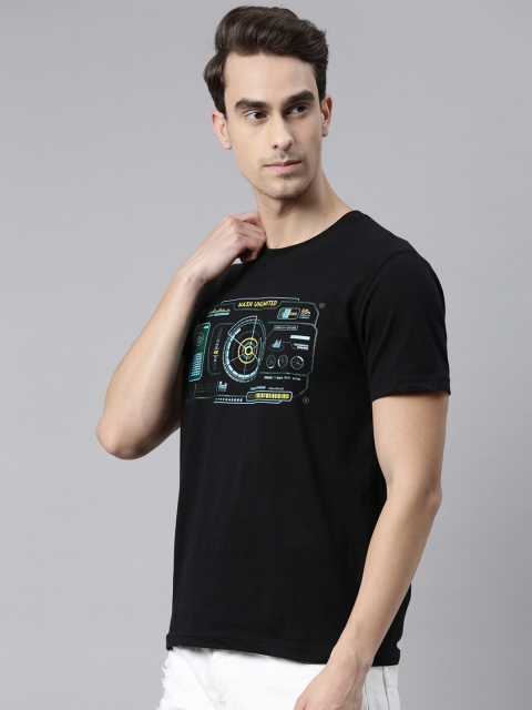 

MASH UNLIMITED Men Black Printed Slim Fit T-shirt