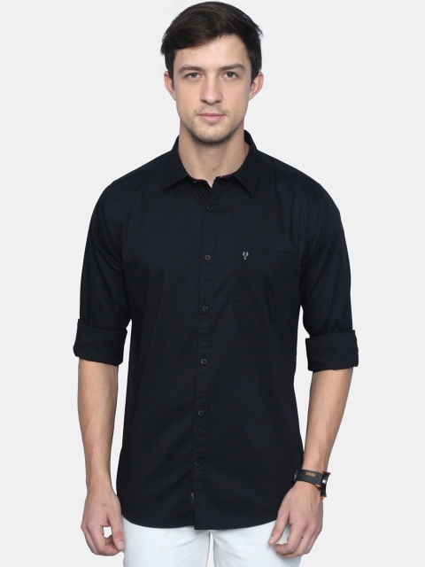 

VUDU Men Solid Black Casual Shirt