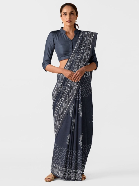 

Taneira Charcoal Grey & White Ethnic Motifs Pure Rajasthan Cotton Saree