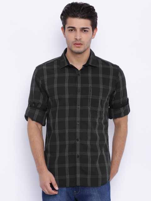 

HIGHLANDER Men Black Slim Fit Checked Casual Shirt