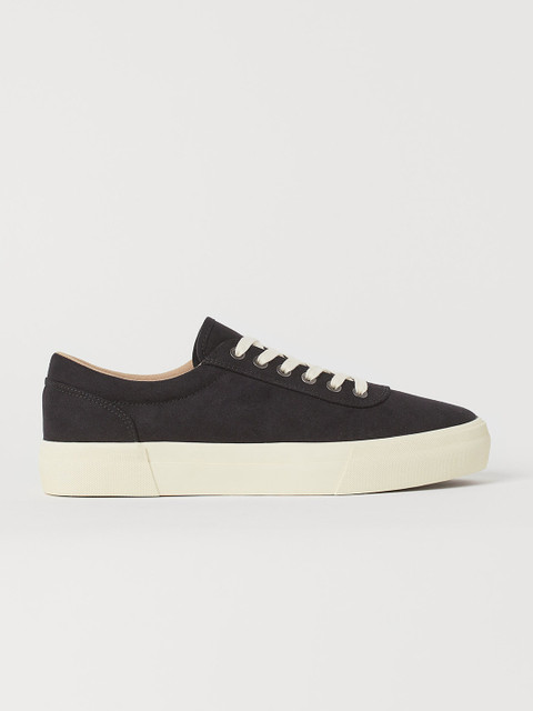 

H&M Mens Black Trainers