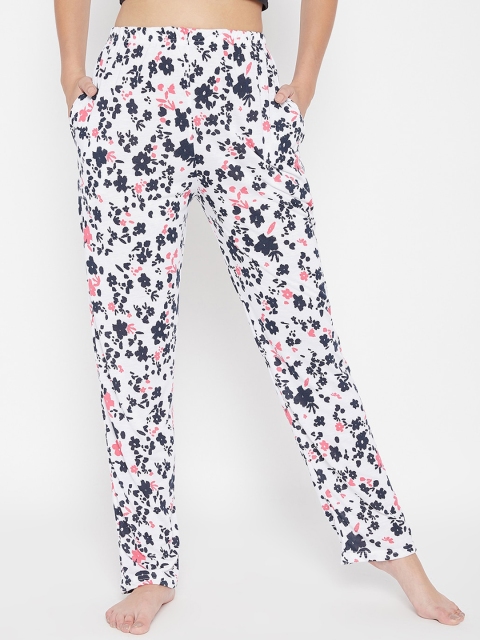 

Clovia Women Black & White Printed Cotton Lounge Pants