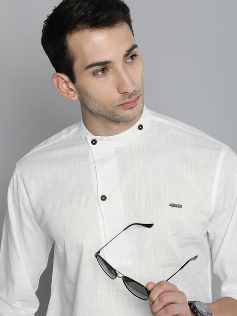 

The Indian Garage Co Men White Solid Kurta