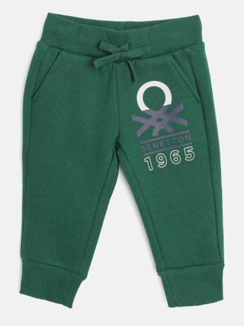 

United Colors of Benetton Boys Green Solid Joggers with Brand Logo Detail
