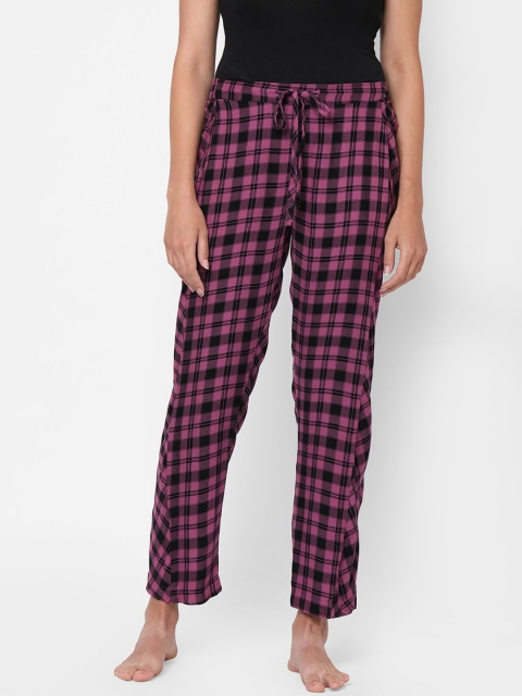 

Mystere Paris Women Pink & Black Checked Lounge Pant