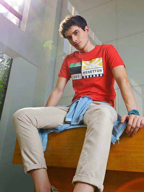 

United Colors of Benetton Men Coral Red & White Brand Logo Printed Pure Cotton T-shirt