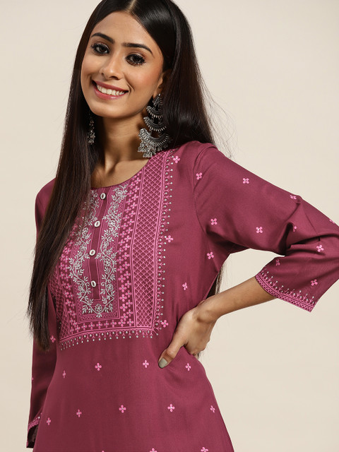 

Sangria Women Burgundy & Pink Ethnic Motifs Printed Kurta
