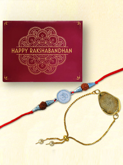 

nestroots Red & Gold-Toned Greeting Card & 2 Kalawa Rakhi Set